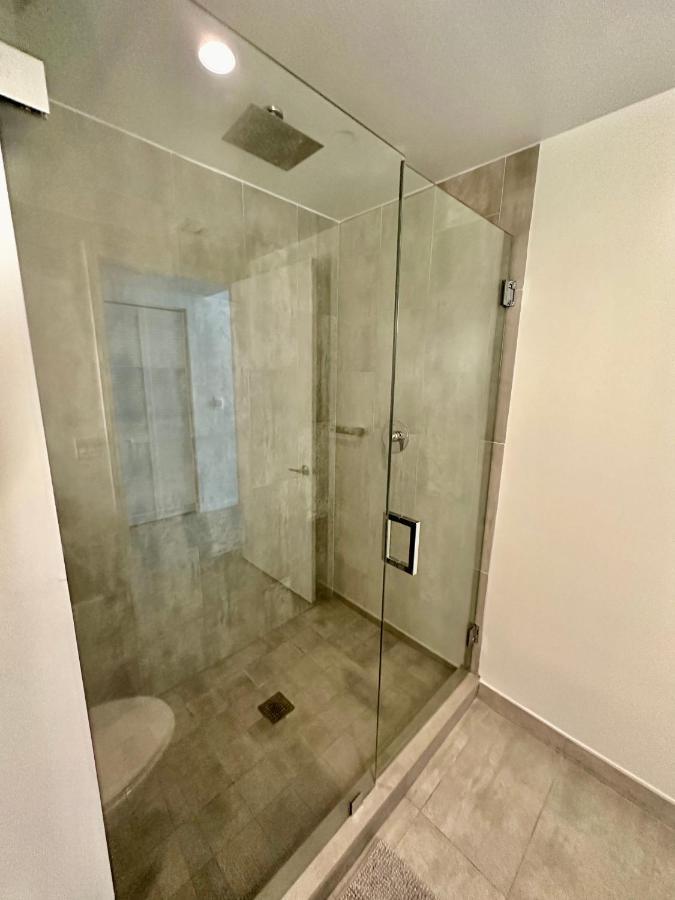 Beautiful Downtown Ocean View. Apartment Маями Екстериор снимка