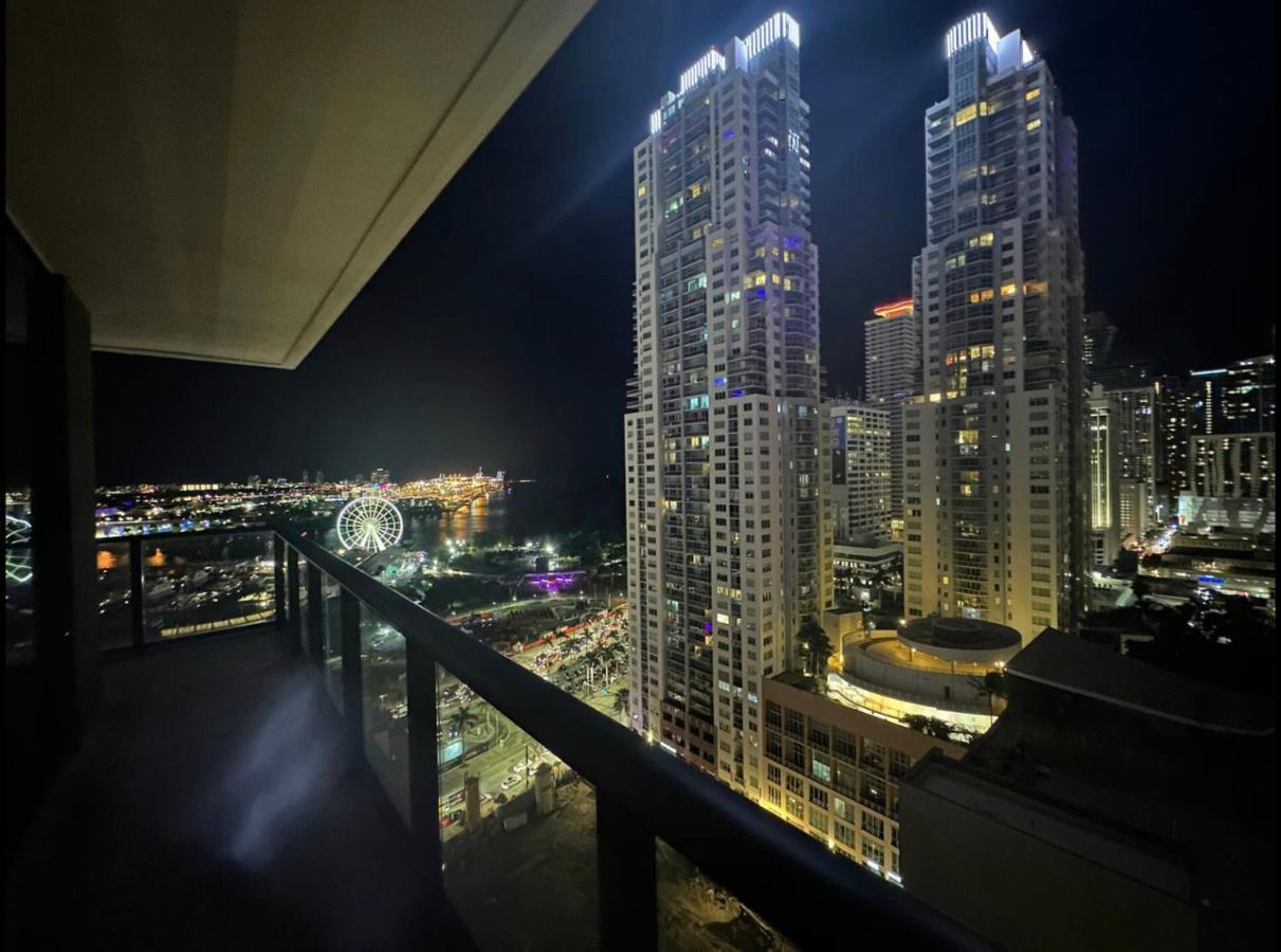 Beautiful Downtown Ocean View. Apartment Маями Екстериор снимка