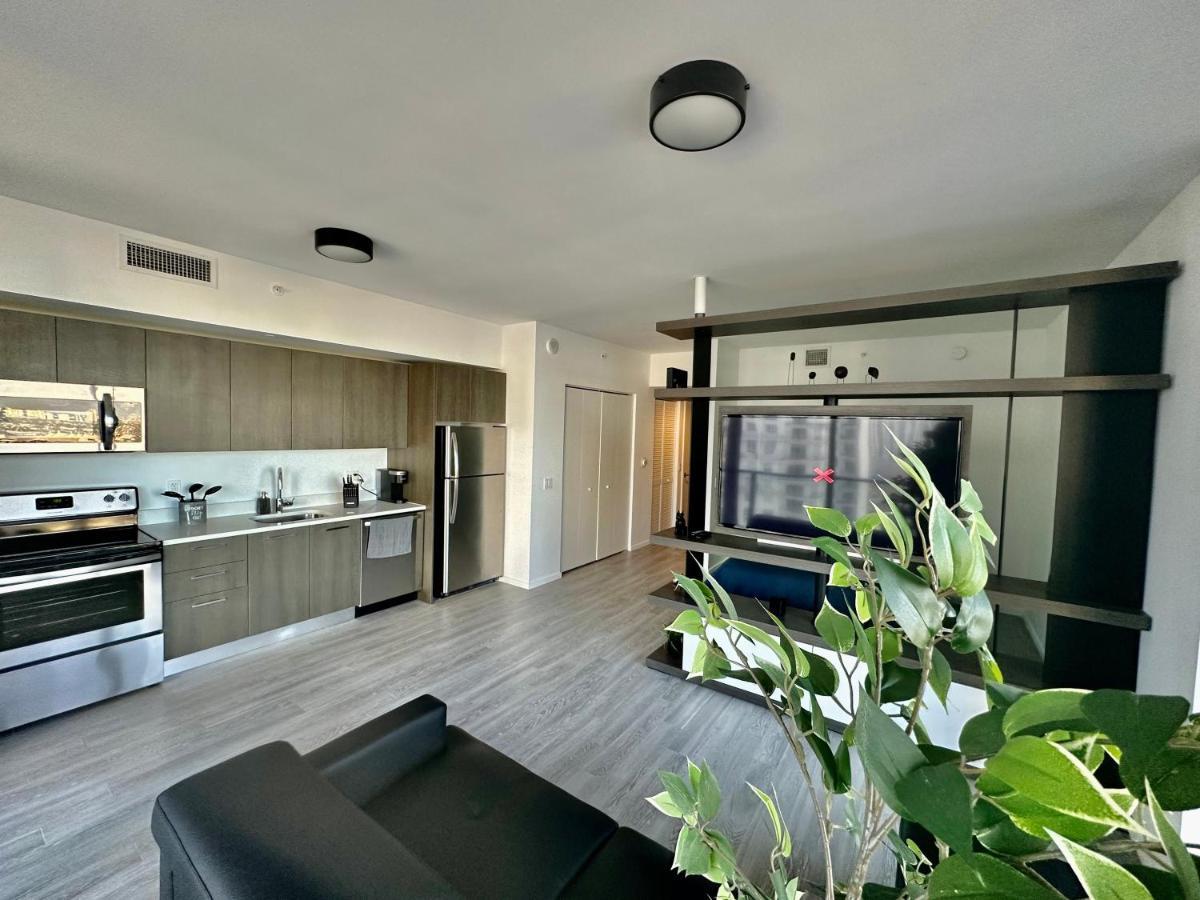 Beautiful Downtown Ocean View. Apartment Маями Екстериор снимка