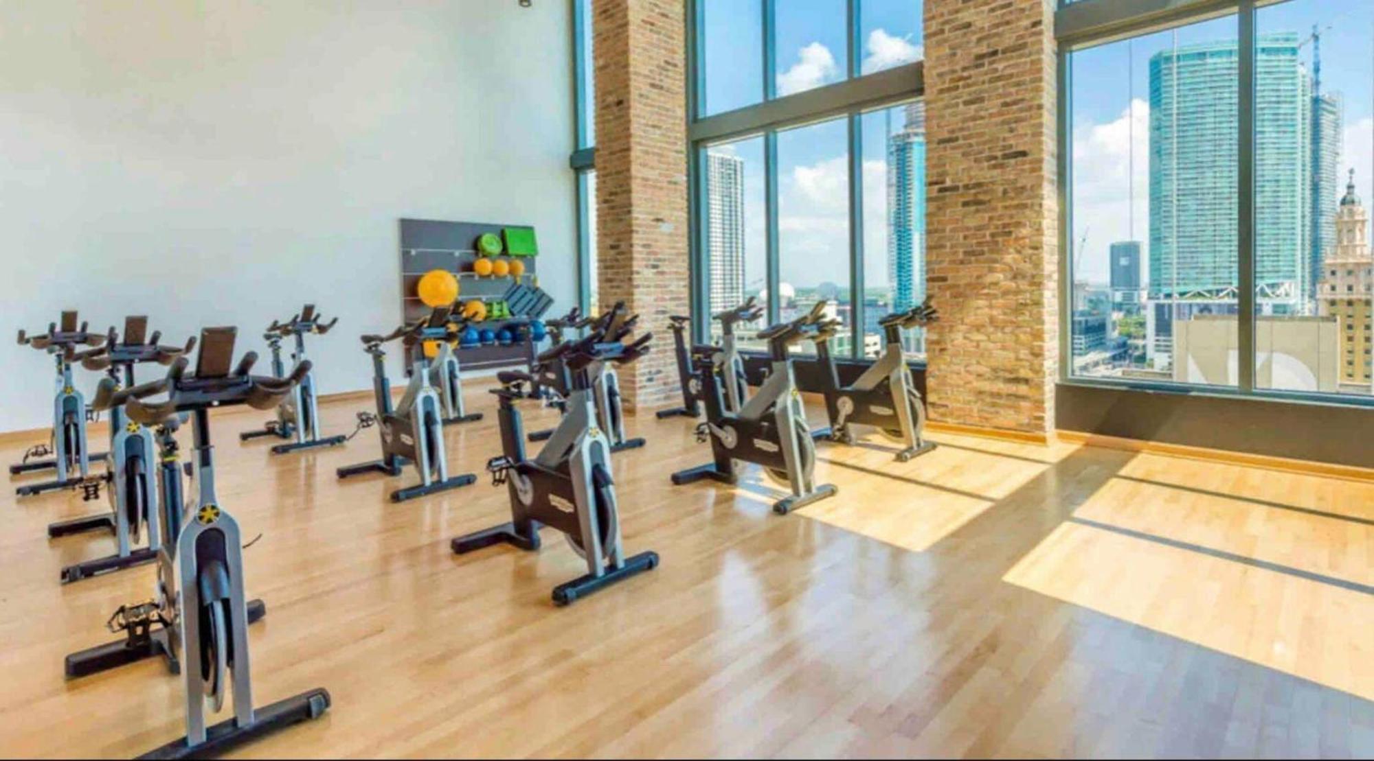 Beautiful Downtown Ocean View. Apartment Маями Екстериор снимка